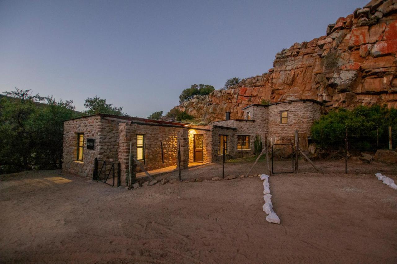Desert Wind Private Guest And Game Farm 몬터규 외부 사진