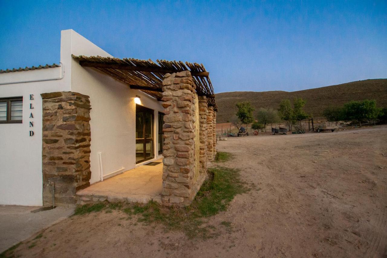 Desert Wind Private Guest And Game Farm 몬터규 외부 사진